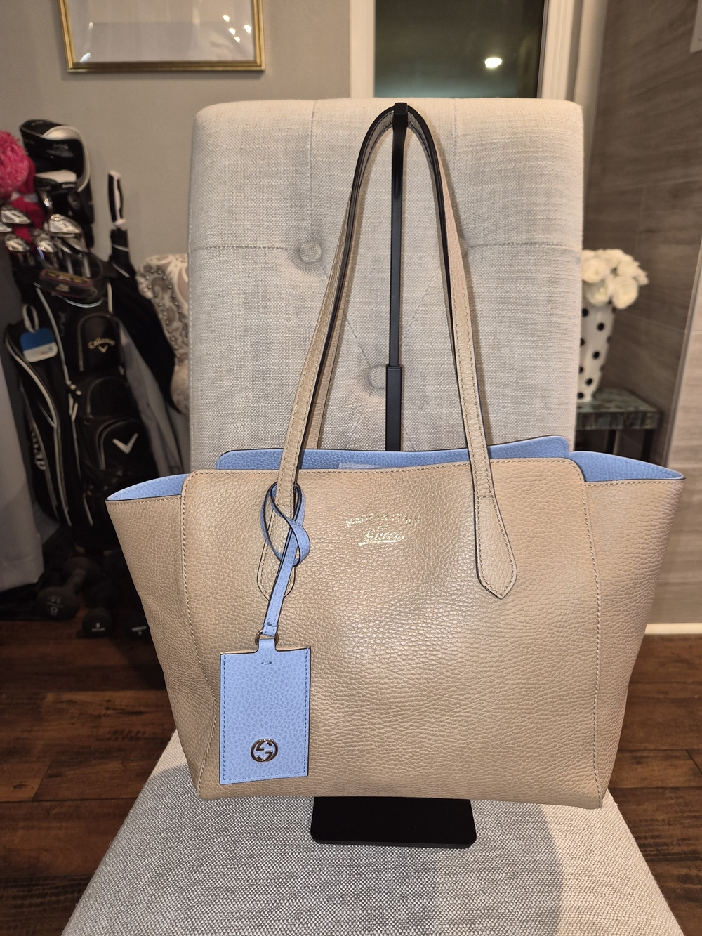 Gucci Swing Medium Tote Bag Beige Camel Leather Sky Blue Interior Tag